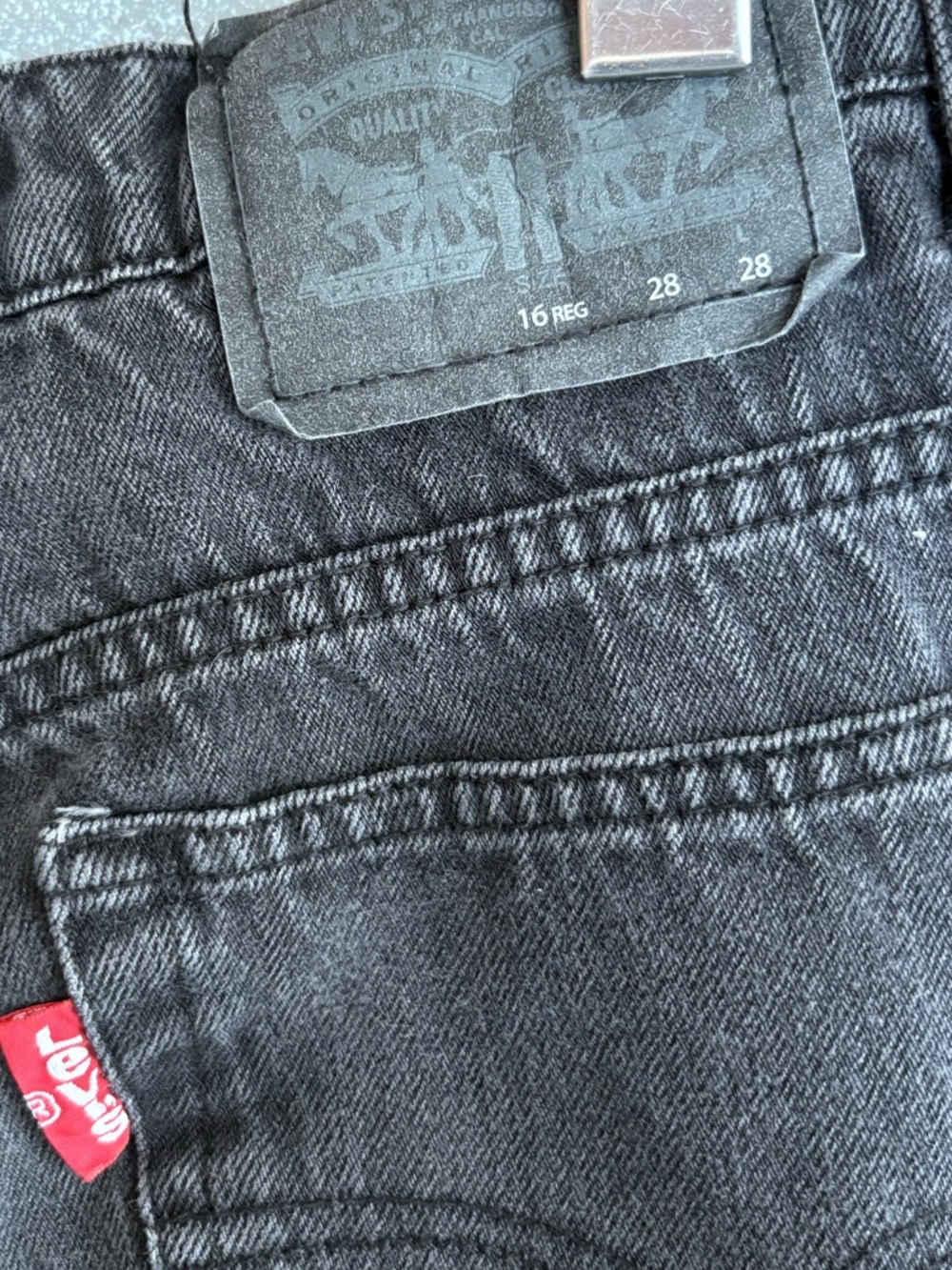 Levi’s 502 Regular Taper Boys Girls Jeans – Black Washed, Size 16 28w 28L - Picture 5 of 5